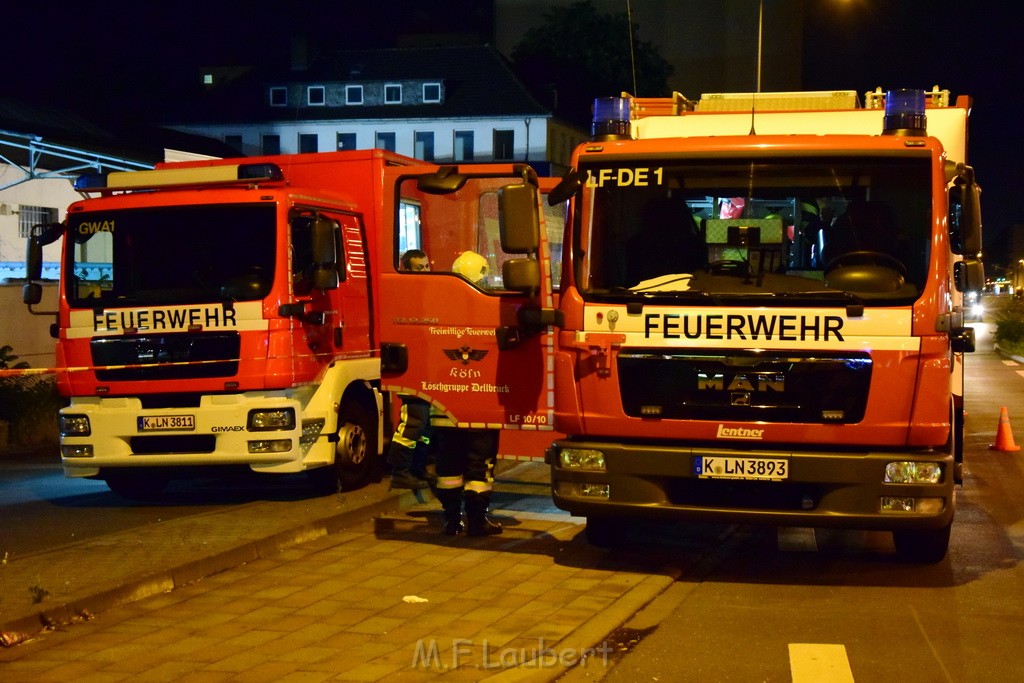 Feuer 3 Koeln Poll Poller Kirchweg P1021.JPG - Miklos Laubert